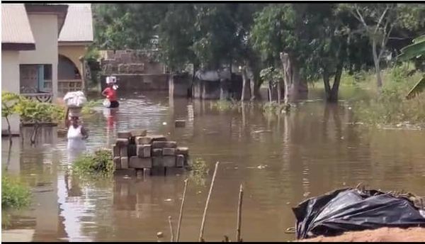 Residents Flee Homes as Major Ghana Dam Spills Over